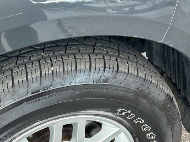 Used 2015 Nissan Frontier SV w/ SV Value Truck Package RWD image 13