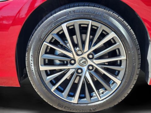 Used 2025 Lexus ES 350 Premium w/ Premium Package image 38