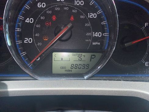 Used 2014 Toyota RAV4 Limited w/ Technology Package AWD/4WD image 40