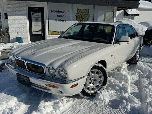 Used 2003 Jaguar XJ8 image 2