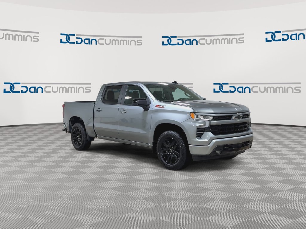 New 2026 Chevrolet Silverado 1500 RST w/ Z71 Off-Road Package AWD/4WD image 2
