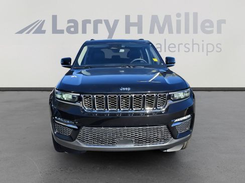 Used 2023 Jeep Grand Cherokee Limited w/ Trailer Tow Prep Group (B) image 8