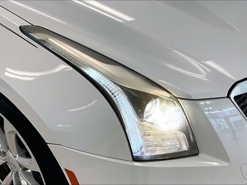 Used 2017 Cadillac ATS V w/ Luxury Package RWD image 27