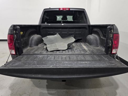 Used 2018 RAM 1500 Express image 26