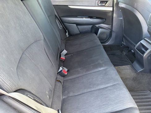 Used 2014 Subaru Outback 2.5i Premium AWD/4WD image 14