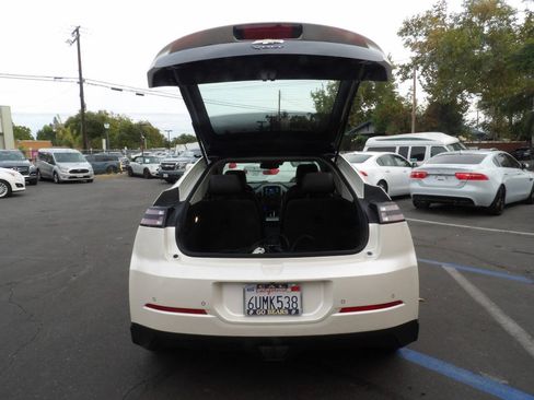 Used 2012 Chevrolet Volt Premium w/ Premium Trim Package FWD image 11