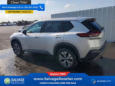 Used 2022 Nissan Rogue SV image 3
