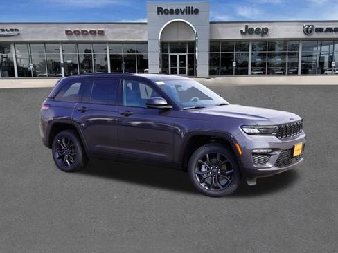 New 2025 Jeep Grand Cherokee Limited w/ Trailer Tow Package image 2