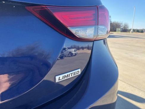 Used 2014 Hyundai Elantra Limited image 6