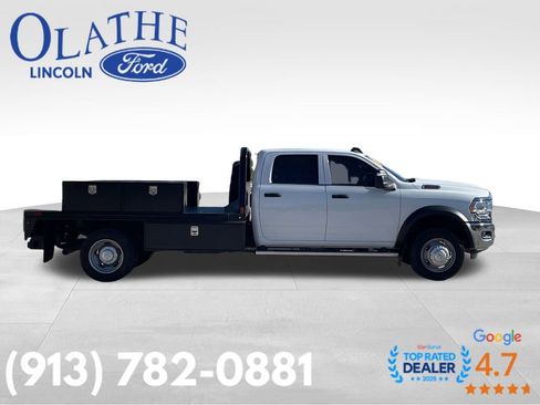 Used 2024 RAM 5500 Tradesman w/ Chrome Appearance Group image 6