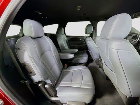 Used 2024 Buick Enclave Premium image 29