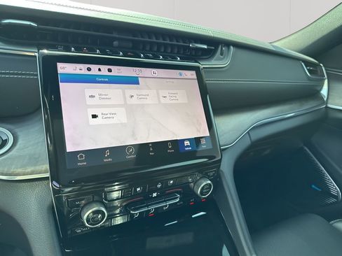 Used 2023 Jeep Grand Cherokee Overland w/ Adv Protech Group III image 36