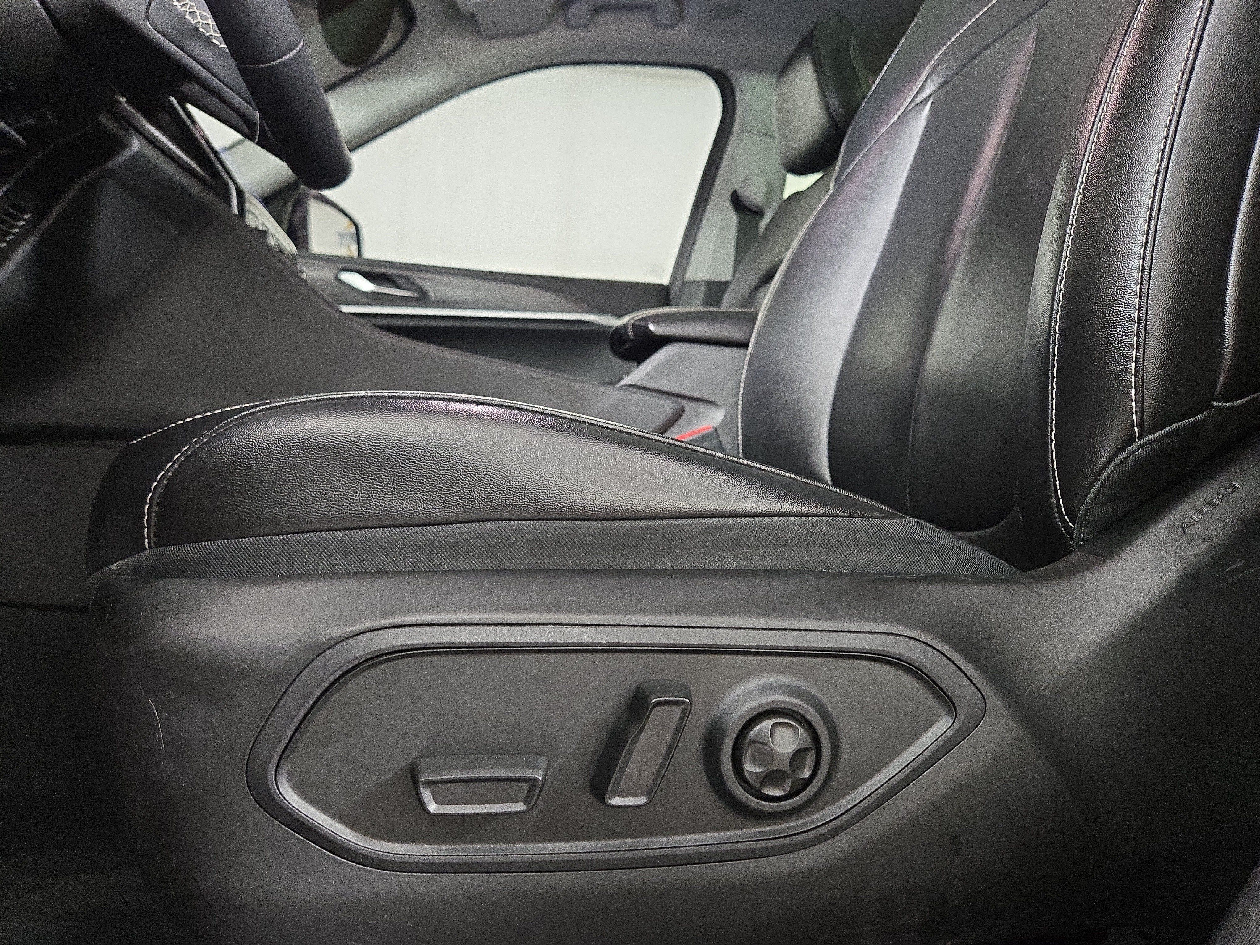 Used 2023 Jeep Grand Cherokee 4WD 4xe image 34