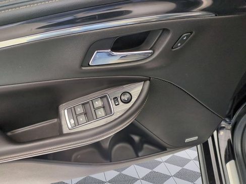 Used 2019 Chevrolet Impala Premier FWD image 11