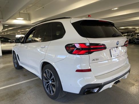 Certified 2024 BMW X5 xDrive50e w/ M Sport Package image 3