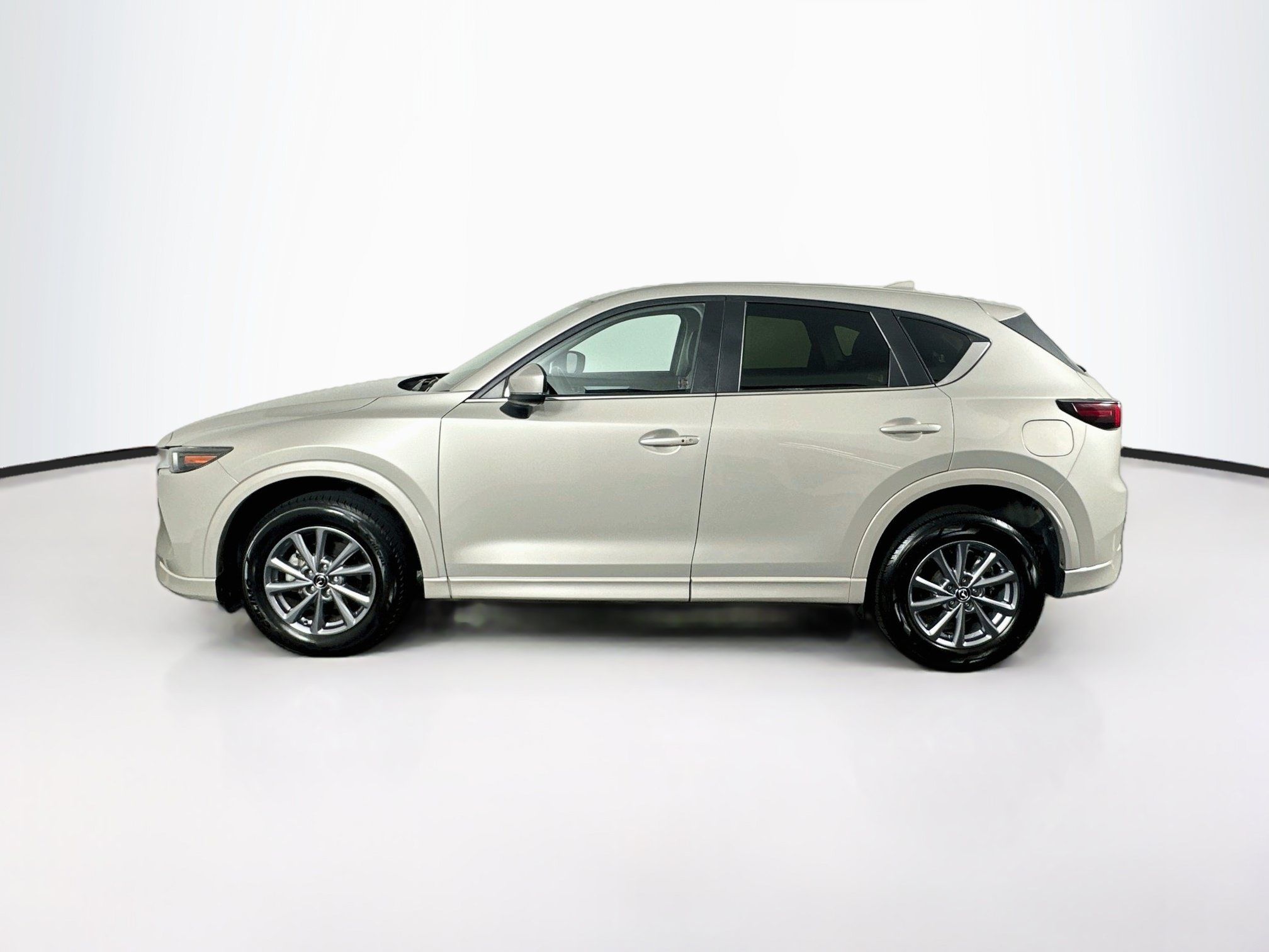 Used 2025 MAZDA CX-5 AWD 2.5 S w/ Select Package image 4