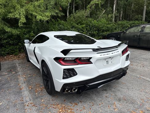 Used 2021 Chevrolet Corvette Stingray Coupe w/ Z51 Performance Package RWD image 2