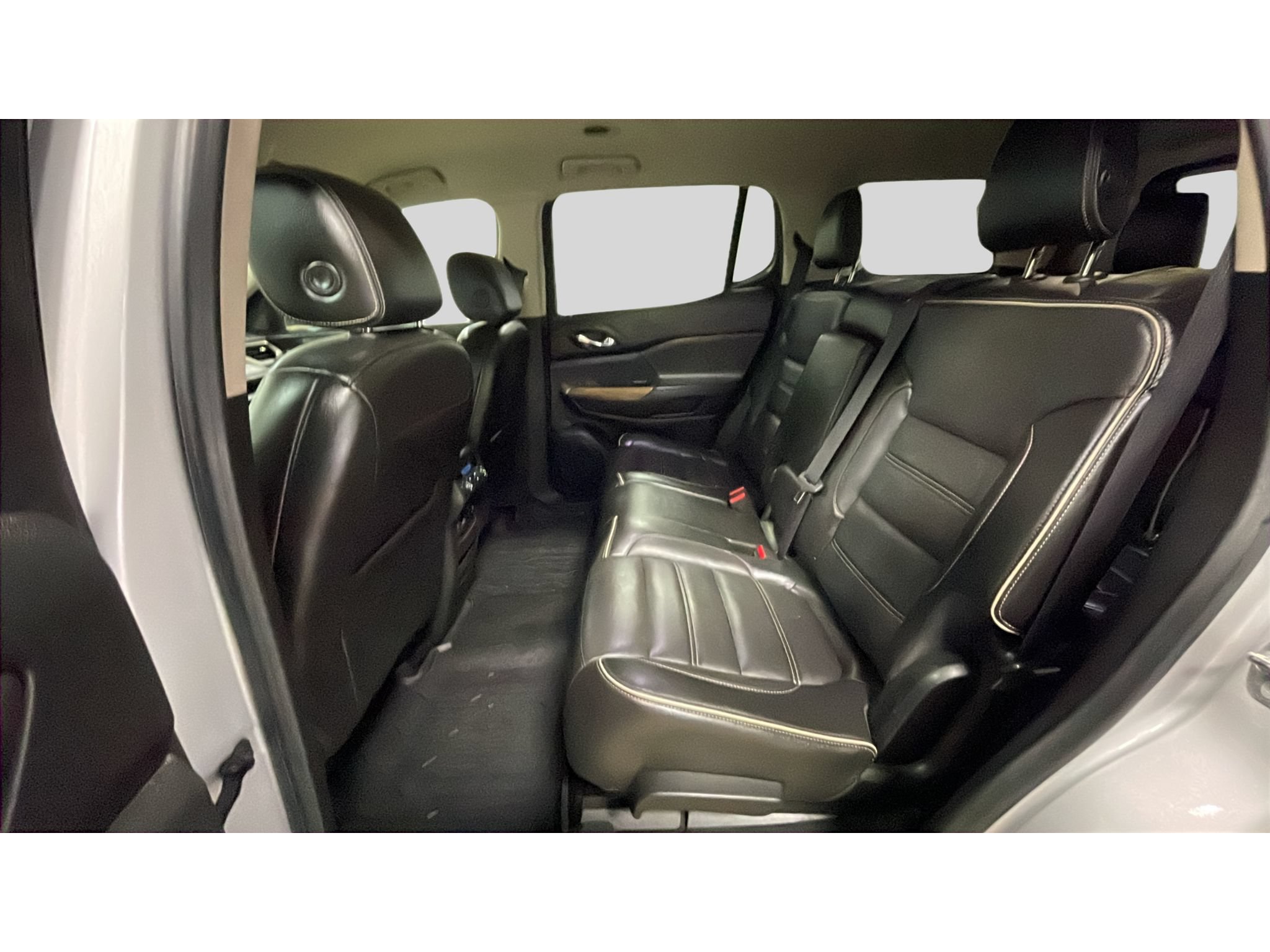 Used 2018 GMC Acadia Denali w/ LPO, Floor Liner Package AWD/4WD image 15