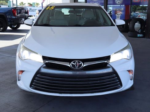Used 2015 Toyota Camry LE image 13