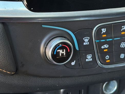 Used 2018 Chevrolet Traverse LT AWD/4WD image 29