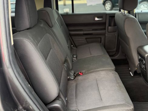 Used 2015 Ford Flex SE image 11
