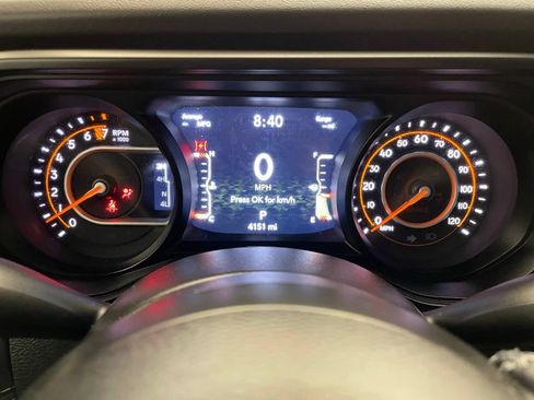 Certified 2025 Jeep Gladiator Mojave AWD/4WD image 12