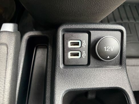 Used 2019 Ford Transit Connect XLT FWD image 12