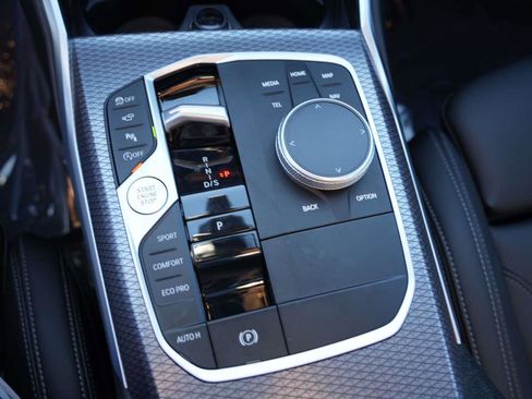 Used 2025 BMW M340i image 22