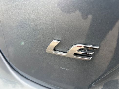 Used 2020 Toyota Corolla LE image 26