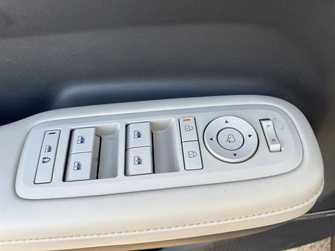 Used 2024 Hyundai Santa Fe Calligraphy image 18