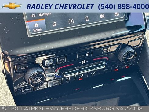 Used 2023 Jeep Grand Cherokee L Laredo AWD/4WD image 10