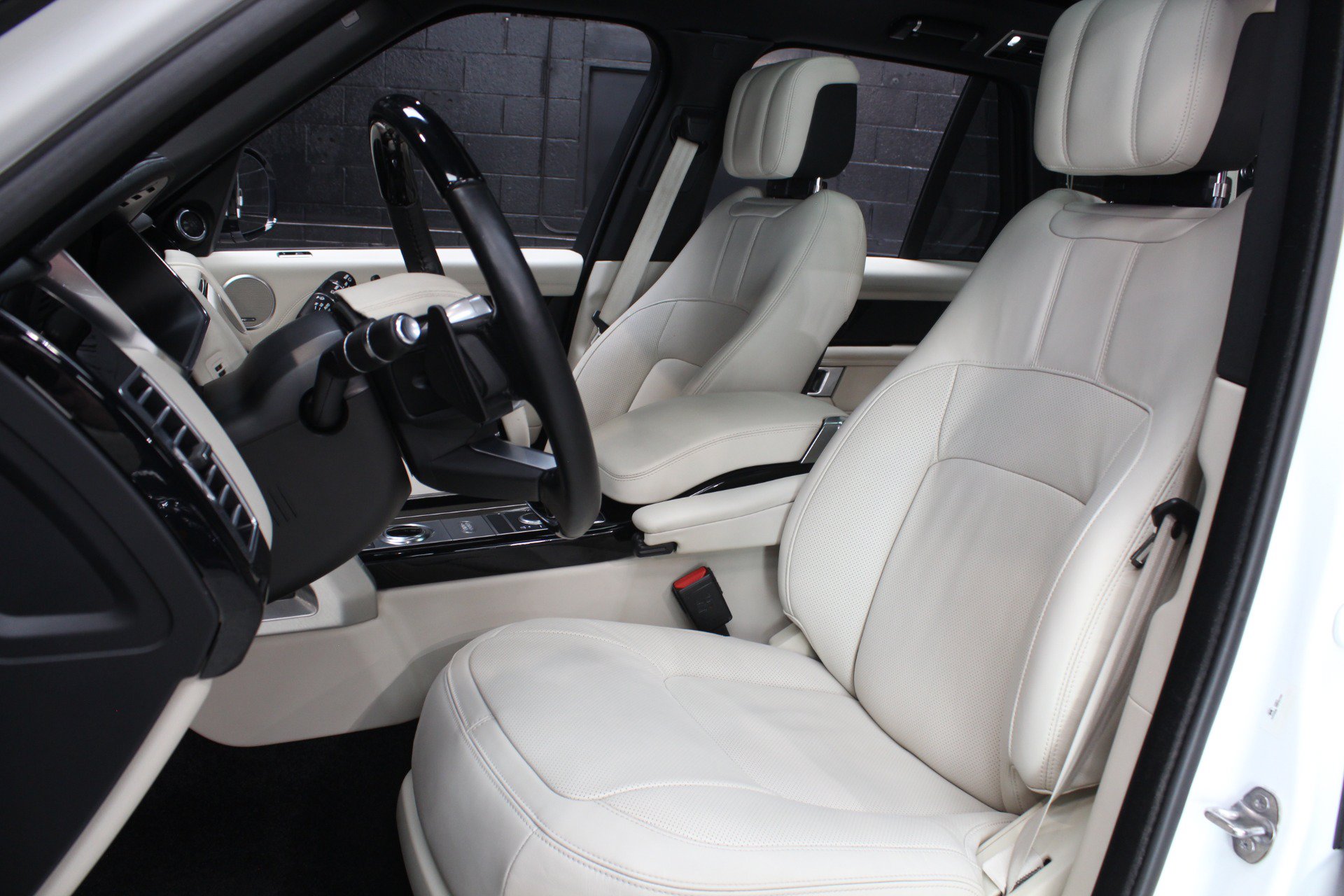 Used 2022 Land Rover Range Rover P525 Westminster Edition AWD/4WD image 37