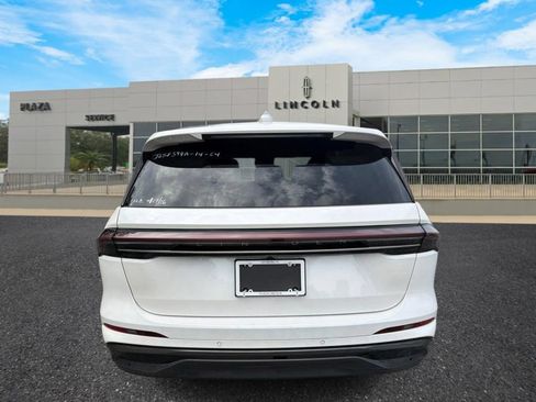 Certified 2024 Lincoln Nautilus Premier w/ Equipment Group 102A AWD/4WD image 4