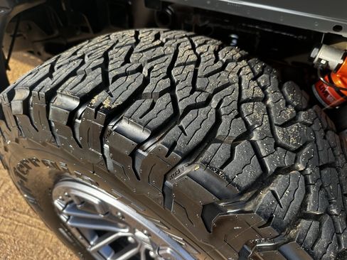 Used 2020 Ford F150 Raptor w/ Equipment Group 802A Luxury image 21