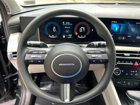 Used 2025 Hyundai Tucson SEL FWD image 21