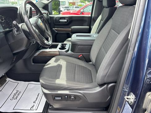 Used 2022 Chevrolet Silverado 2500 LT w/ Convenience Package AWD/4WD image 4