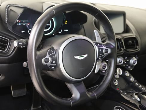 Used 2019 Aston Martin V8 Vantage Coupe image 6