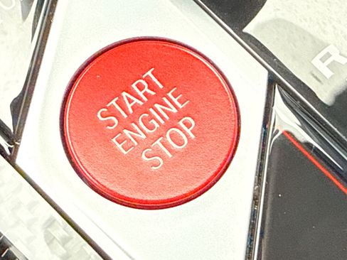 Used 2023 BMW M3 Competition w/ M Carbon Exterior Package image 36