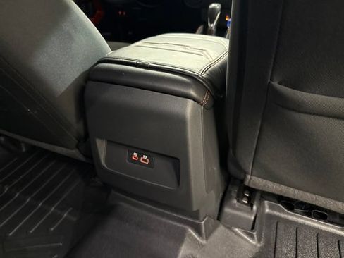 Used 2025 Nissan Frontier PRO-4X AWD/4WD image 13