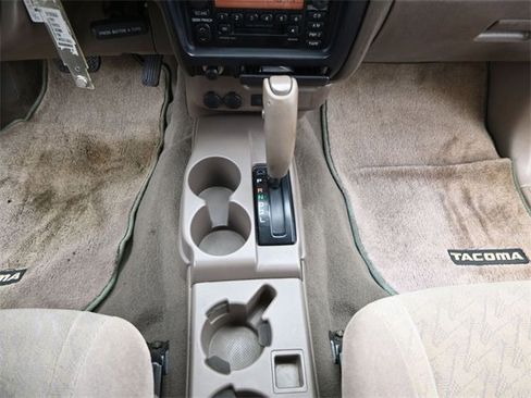 Used 2002 Toyota Tacoma PreRunner image 8