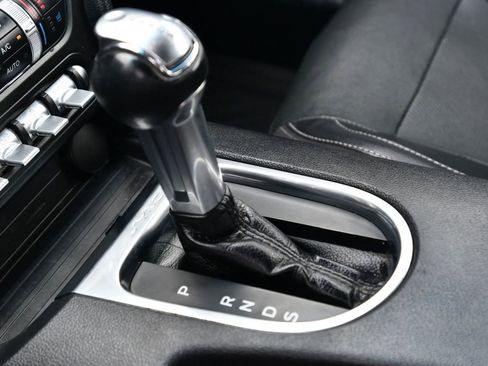 Used 2020 Ford Mustang Premium RWD image 23