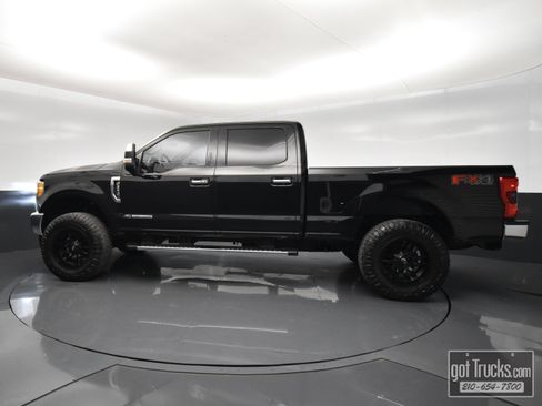 Used 2017 Ford F250 Lariat w/ Lariat Ultimate Package AWD/4WD image 3