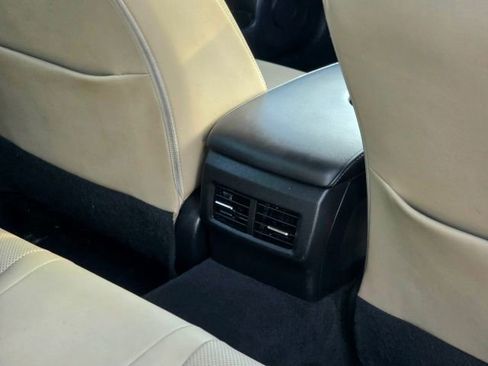 Used 2017 Lexus IS 200t image 31