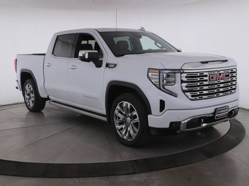 Used 2026 GMC Sierra 1500 Denali AWD/4WD image 2