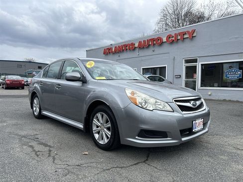 Used 2011 Subaru Legacy 2.5i Premium image 3
