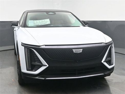 New 2026 Cadillac Lyriq Signature Sport image 8