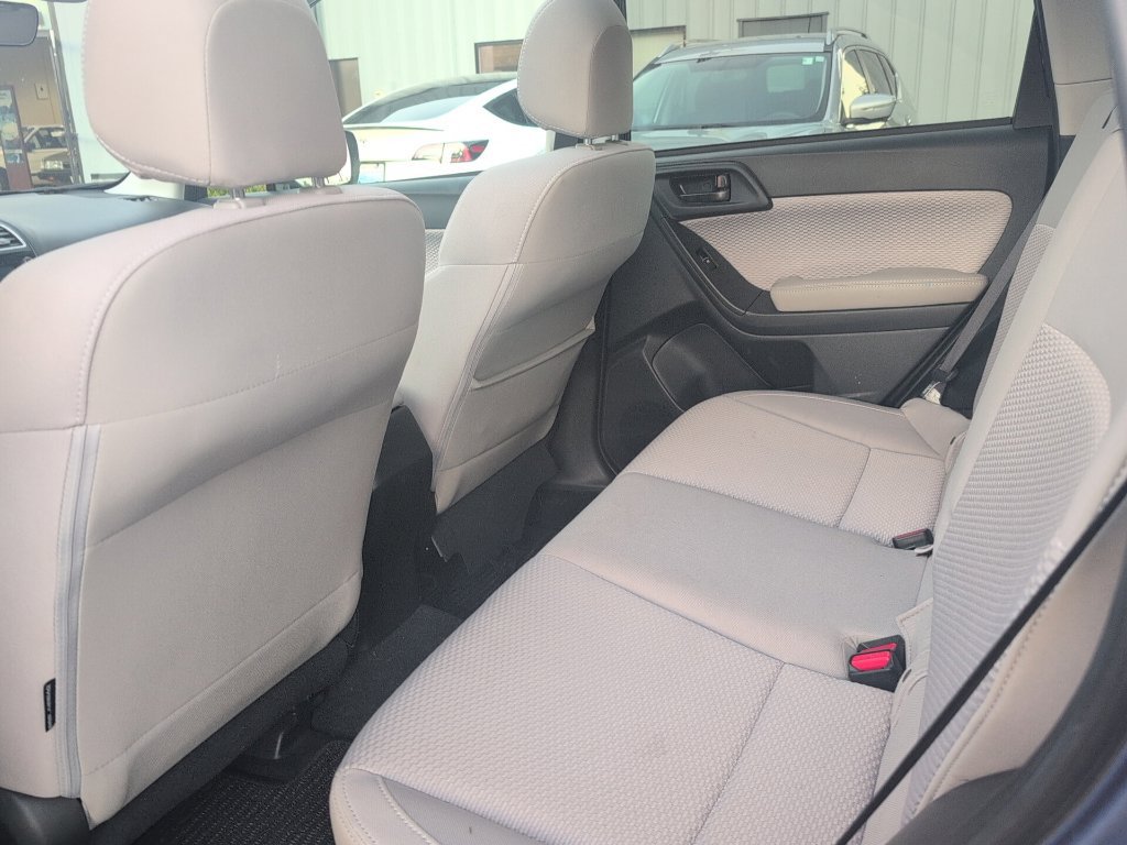 Used 2017 Subaru Forester 2.5i Premium AWD/4WD image 8