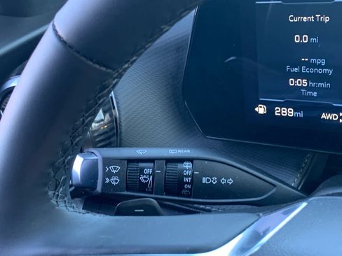 New 2025 Chevrolet Equinox LT w/ Midnight Edition image 19