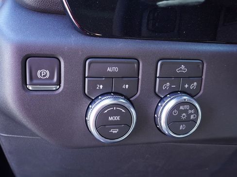 New 2026 GMC Sierra 1500 Elevation AWD/4WD image 18