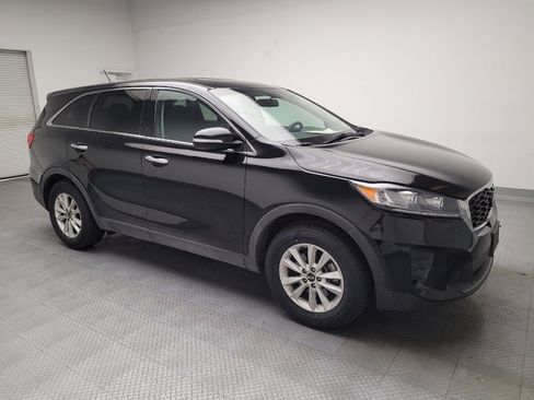 Used 2019 Kia Sorento L image 11